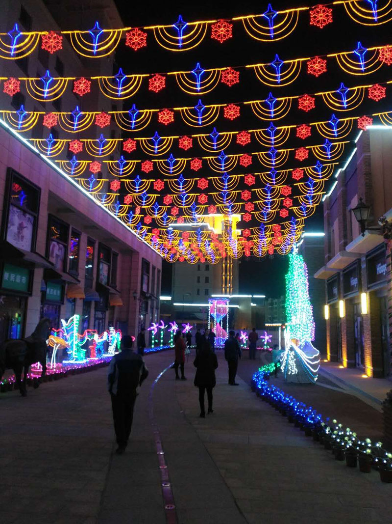 絲路金街新春燈會吸睛十足