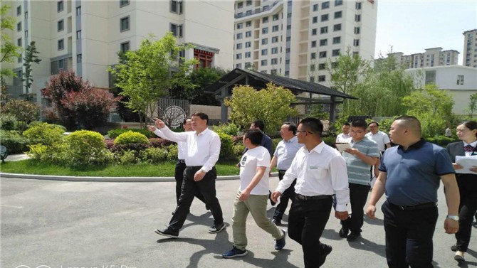 天水市市長(zhǎng)王軍考察調(diào)研上尚宅小區(qū) 物業(yè)管理情況
