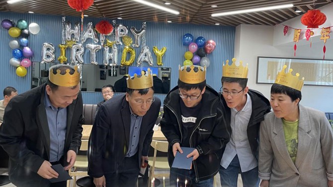 時(shí)光荏苒，成長(zhǎng)置業(yè)相伴