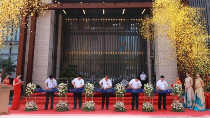 綻放津門—百酈榮錦苑營(yíng)銷中心盛大開(kāi)放！